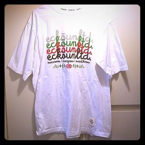 RARE ECKO UNLTD XL EMBOSSED T-SHIRT